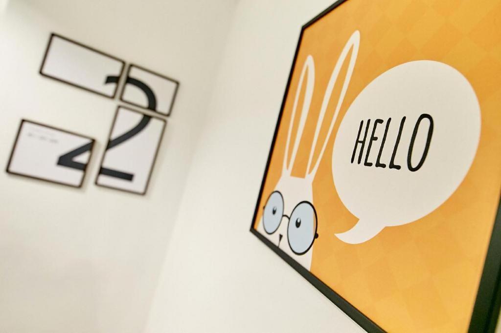 The Rabbit'S Hole Hostel Bangkok Esterno foto