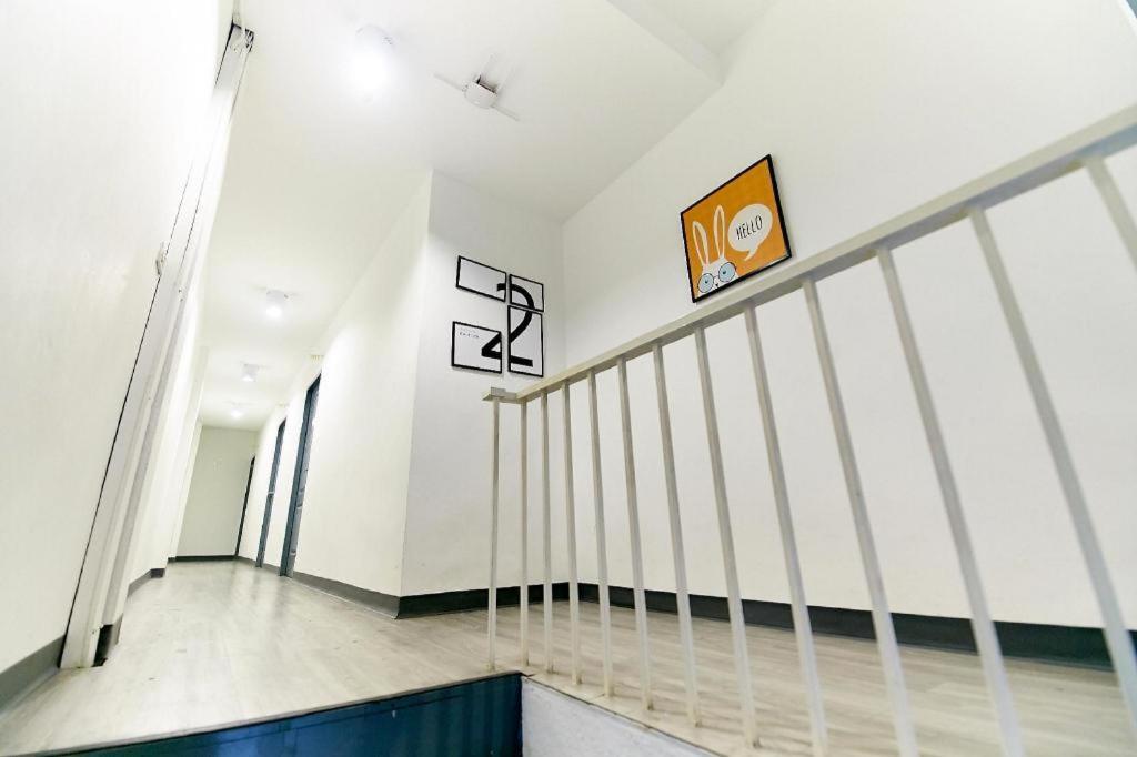 The Rabbit'S Hole Hostel Bangkok Esterno foto